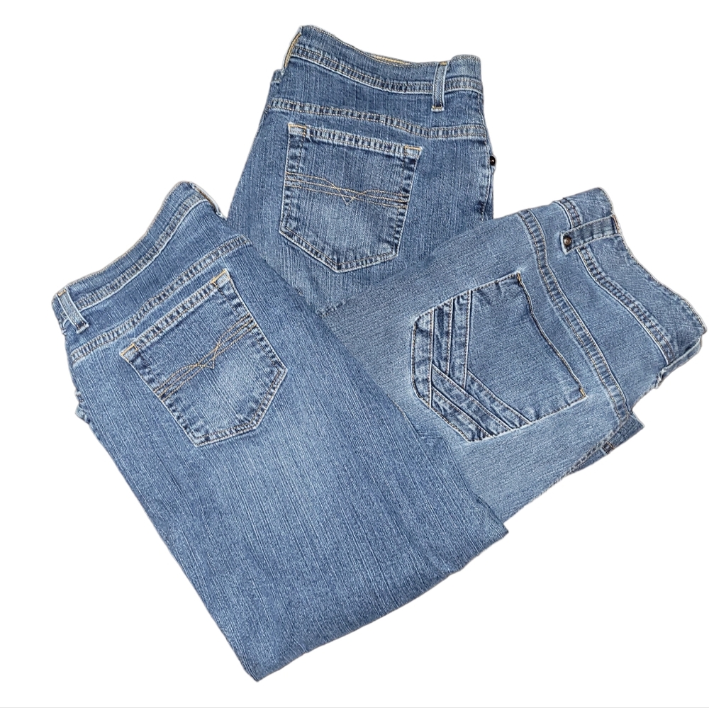 Size 16 bundle of THREE cropped denim blue jeans. Bandolino and Denim & Co